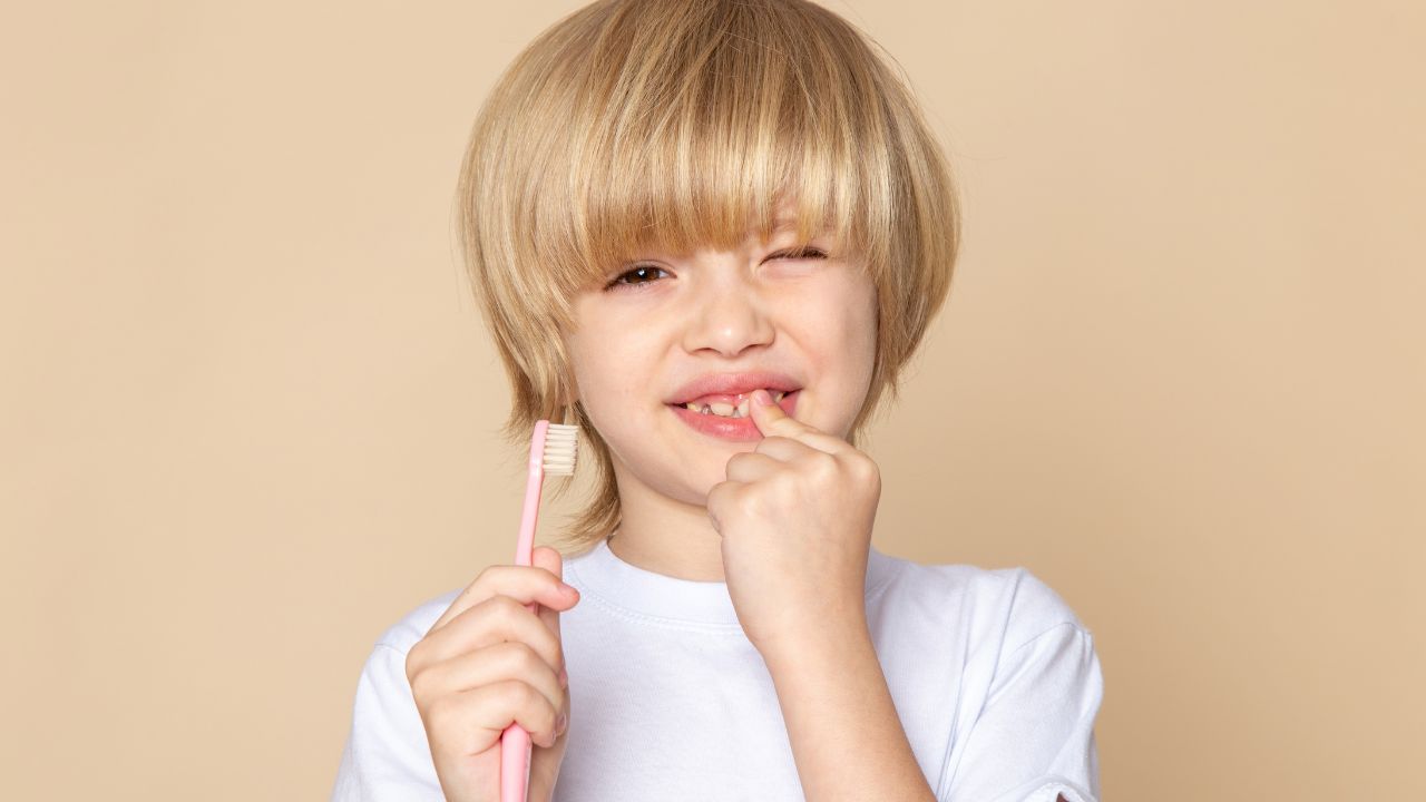 A rizólise influencia nos dentes permanentes