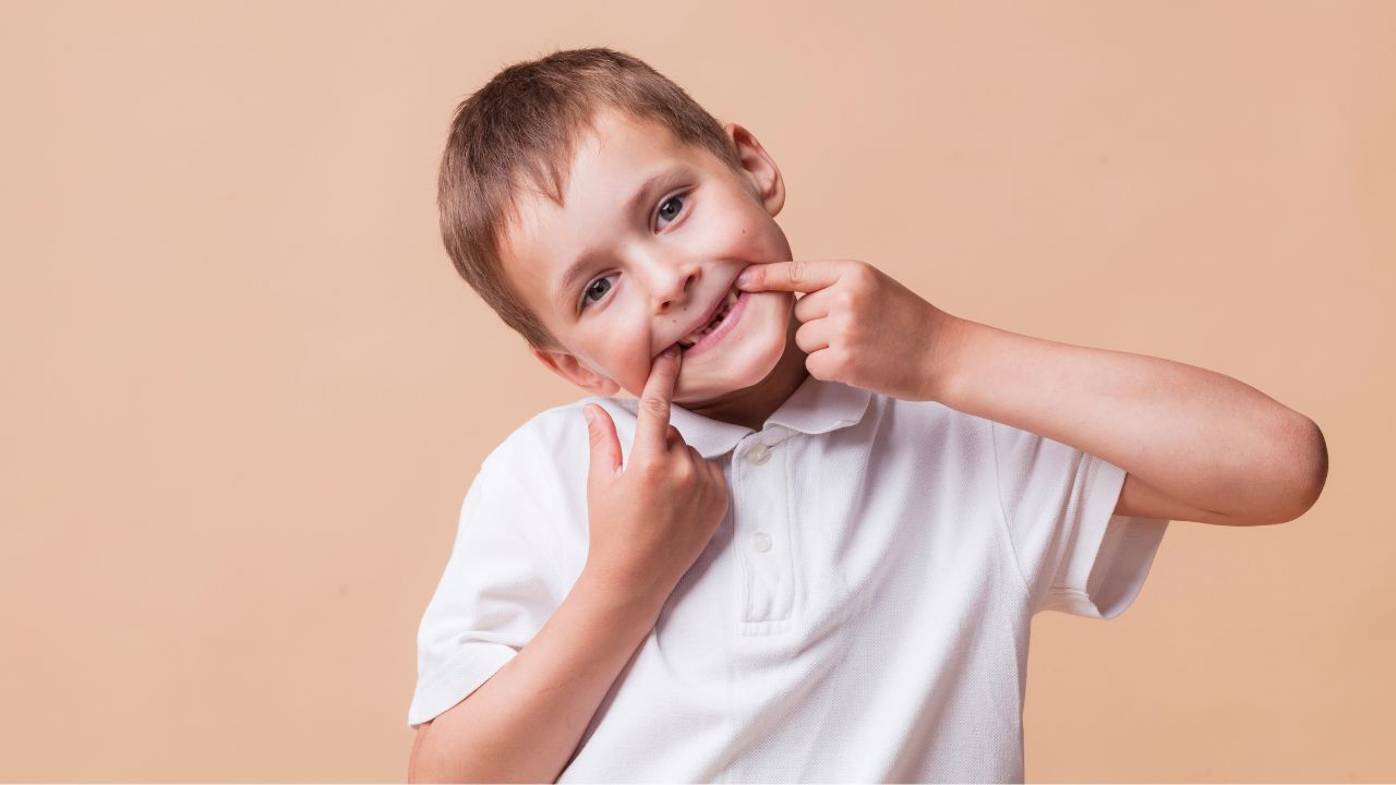 4 sinais de que seu filho precisa usar aparelho ortodôntico 4 sinais de que seu filho precisa usar aparelho ortodôntico